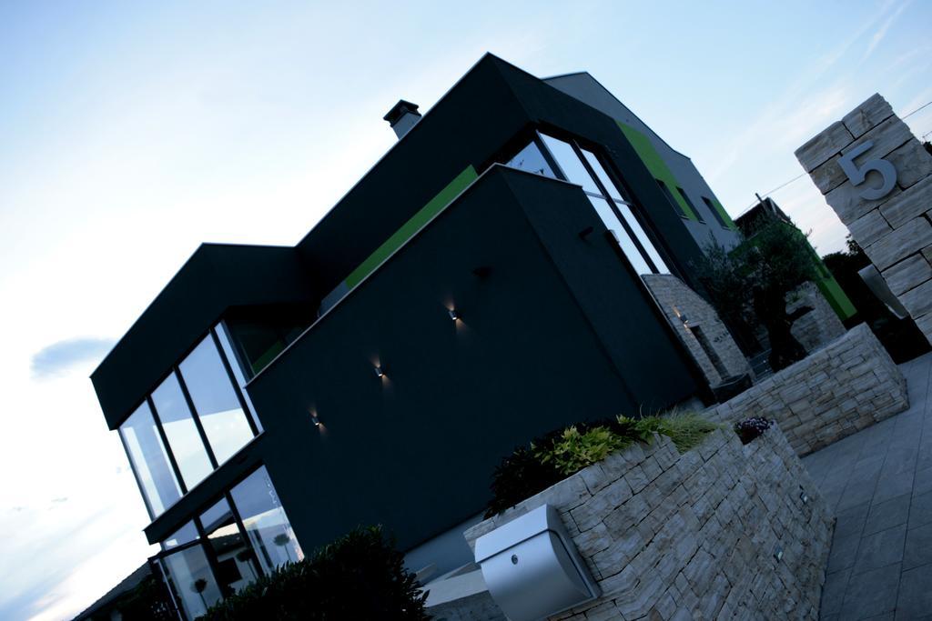 Olive Charm Apartment Umag Exterior foto