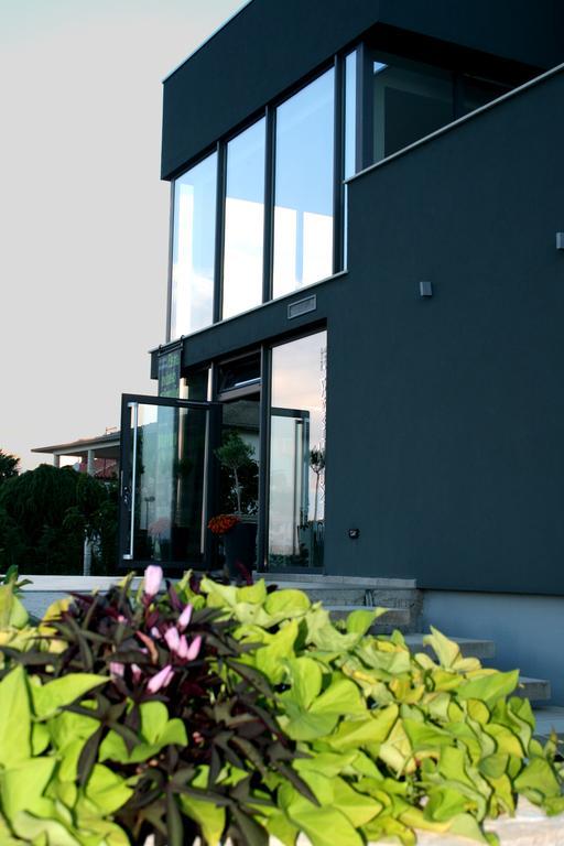 Olive Charm Apartment Umag Exterior foto