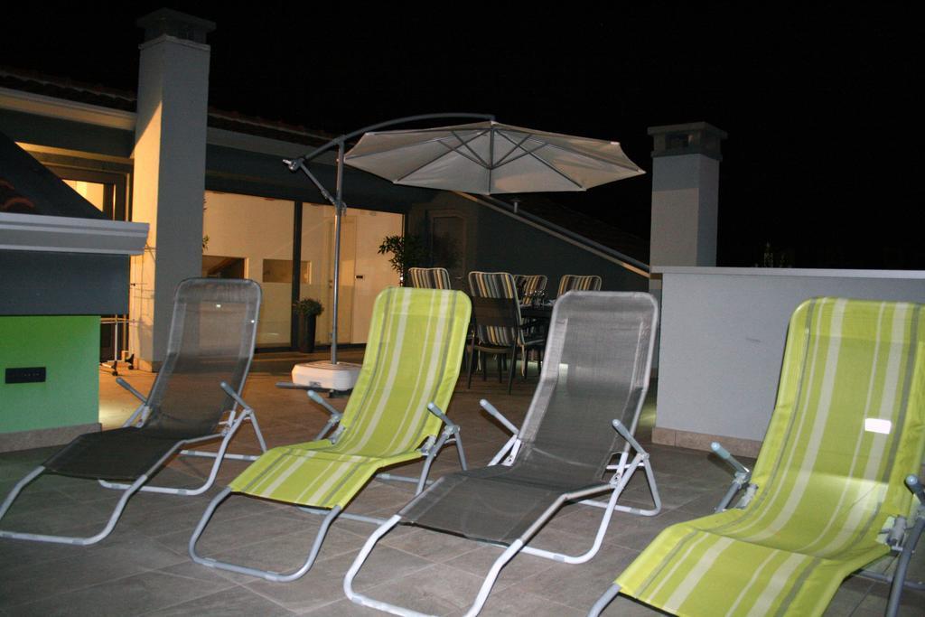 Olive Charm Apartment Umag Exterior foto